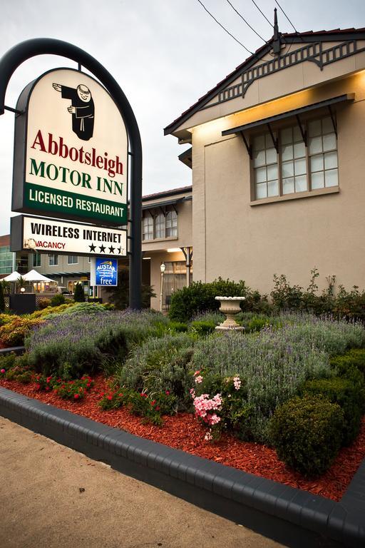 Abbotsleigh Motor Inn Armidale Buitenkant foto